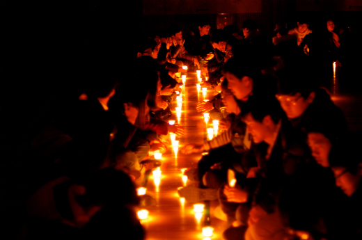 촛불을 켠 healing camp의 시간