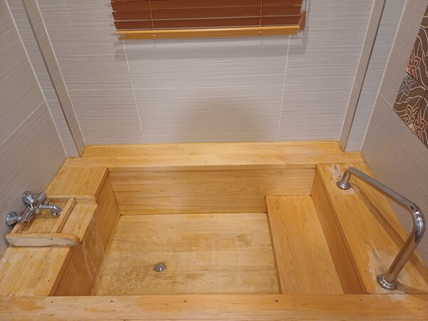 인천 경원재 앰배서더의 히노끼탕