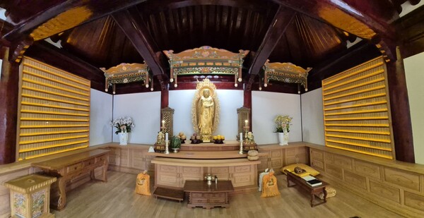 부산 영도구 소재 해련사 지장전 내부 모습(사진=하나연 제공)