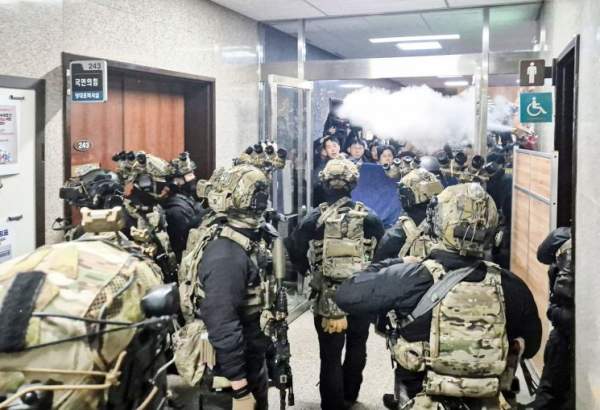 “헌정의 경계에서 흔들린 권력, 침묵한 국민의힘”…윤석열 비상계엄사태와 민주주의의 복원