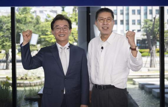 ** 부산시장 토론회 속 '로또' 논란: 1억 원의 꿈, 우리 삶의 진짜 당첨은?
**